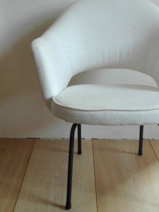 Executive armchair by Eero Saarinen for Knoll.
