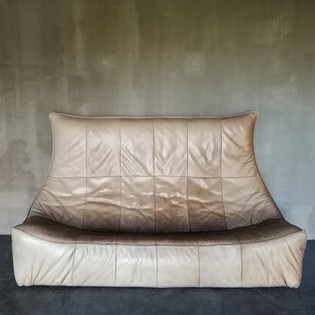 The rock sofa by Gerard Vandenberg in natural leather, 1970